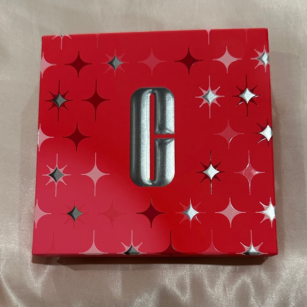 Clinique Lip Vault Lipstick Gift Set - Picture 2 of 8
